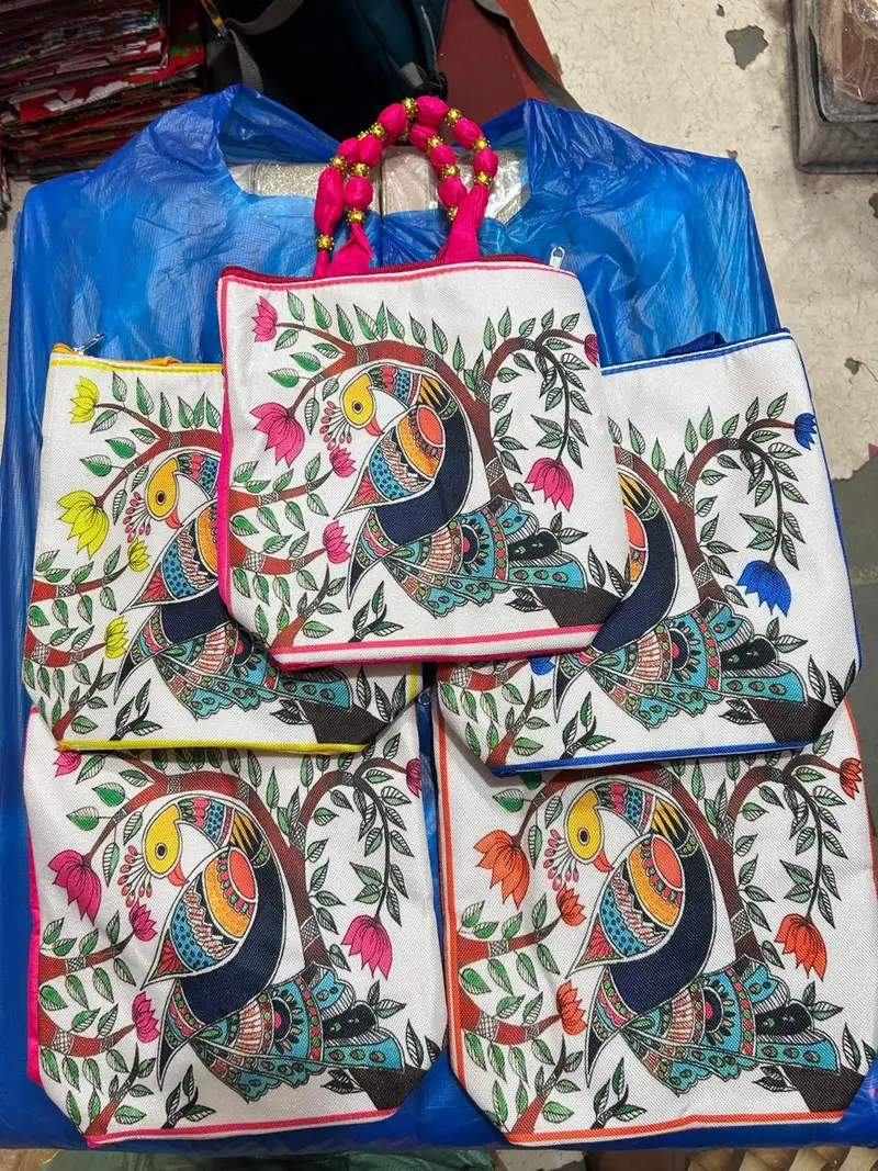 Gift Items and Gift Collection - Image 18 in Junagadh